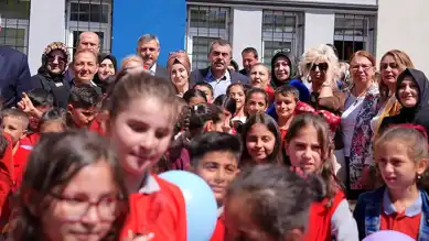 Bakan Tekin, Erzurum'da Öğretmene Sürpriz Ziyaret!