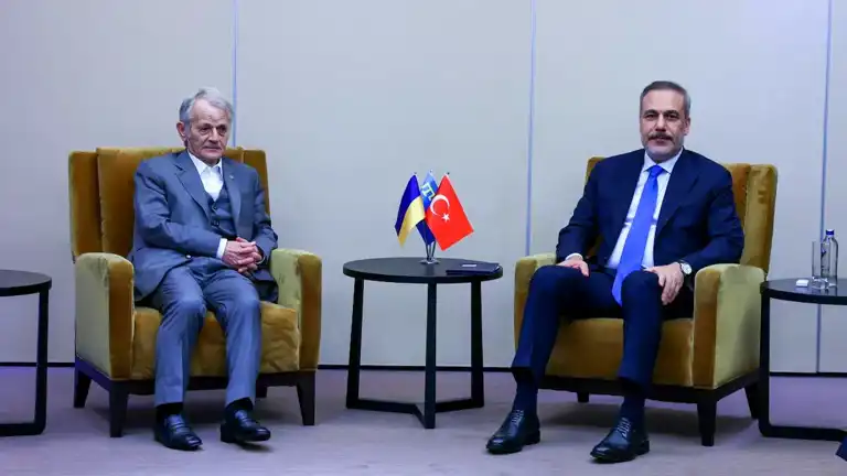 Fidan, Kırım Tatar Lideri Kırımoğlu ile Görüştü